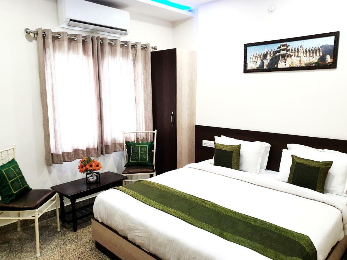 Vardan Villa Udaipur Eksteriør bilde